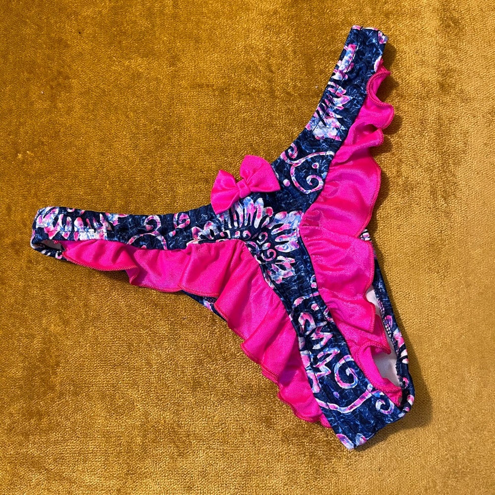 De Le Mer Ruffles and Bow Bikini Bottoms
